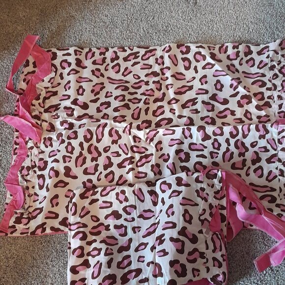 Full Size Pink Cheetah Bed Set - Picture 6 of 8